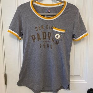 San Diego Padres vintage style women’s tee shirt size medium